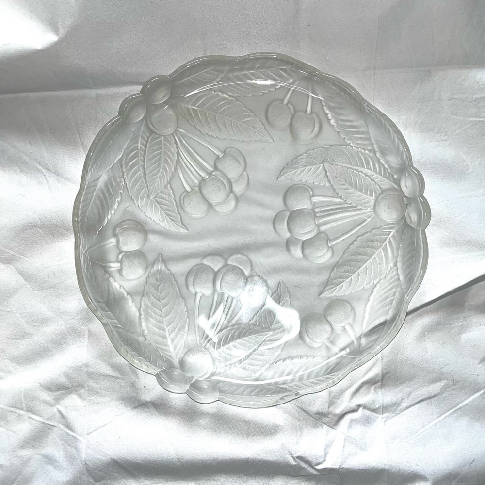 MIKASA round cherry crystal platter